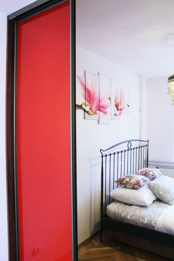 Cozy And Great Location By Cooee Apartments Warszawa Eksteriør billede