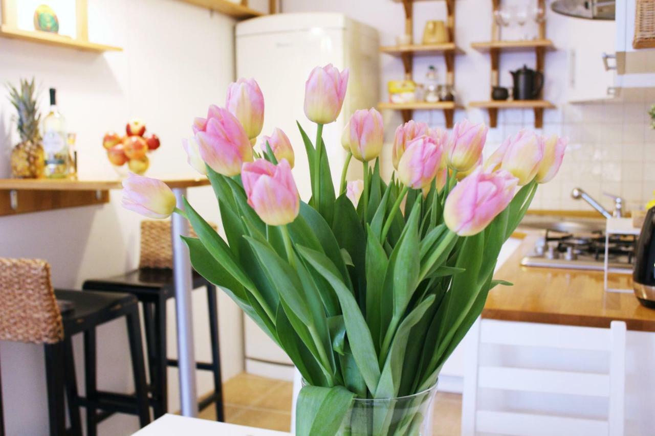 Cozy And Great Location By Cooee Apartments Warszawa Eksteriør billede